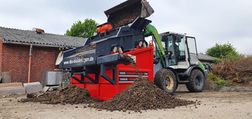 Siebanlage Erde Erdaufbereitung Erde sortieren Erde Siebtechnik Sieben von Erde Erdfraktionen trennen Erdklassifizierung Erde Filtration Sie