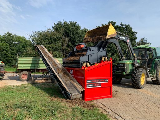 Siebanlage Kompost Kompostaufbereitung Kompost sortieren Kompost Siebtechnik Kompost Siebmaschine Kompostfraktionen trennen Kompost Filtrati