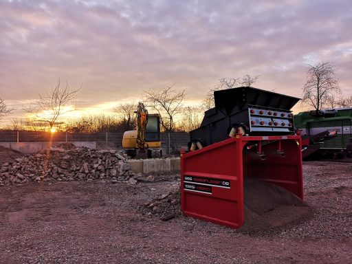 Siebanlage Mutterboden Boden Siebmaschine Erde Siebanlage Mutterbodenaufbereitung Siebtechnik Boden Bodenrecycling Erde sortieren Mutterbode