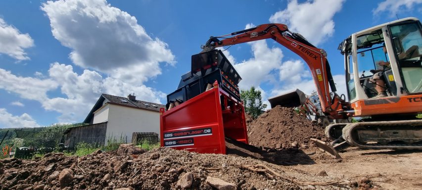 Siebanlage Mutterboden Boden Siebmaschine Erde Siebanlage Mutterbodenaufbereitung Siebtechnik Boden Bodenrecycling Erde sortieren Mutterbode