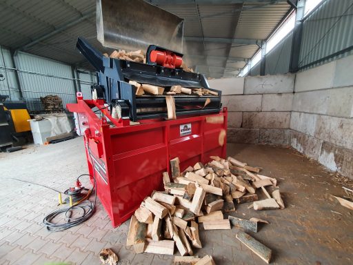 Siebanlage Brennholz Brennholzsortierung Holzfraktionen Brennholz trennen Holzsiebung Brennmaterial Verarbeitung Brennholzsortierer Siebtech