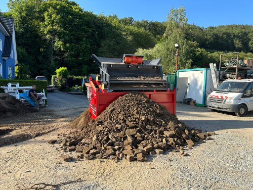 Siebanlage Mutterboden Boden Siebmaschine Erde Siebanlage Mutterbodenaufbereitung Siebtechnik Boden Bodenrecycling Erde sortieren Mutterbode