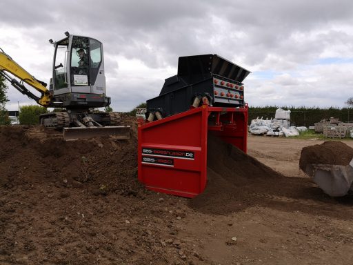 Siebanlage Humus Humusaufbereitung Humus sortieren Humus Siebtechnik Sieben von Humus Humus Fraktionen trennen Humus Filtration Humus Siebma